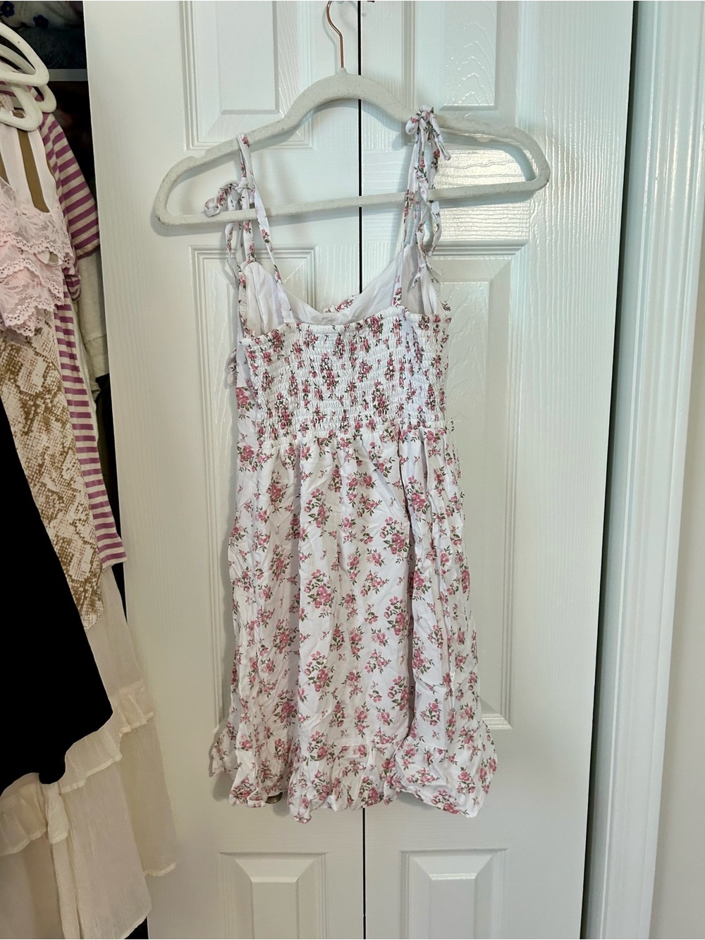 Hollister White Mini Dress with Pink Floral Print - Picture 2 of 2